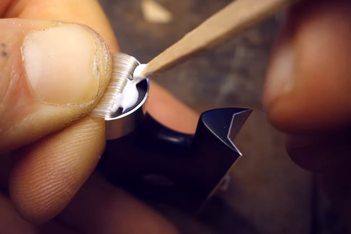 Violin Bow Rehair Techniques and Best Practices Phamox Music