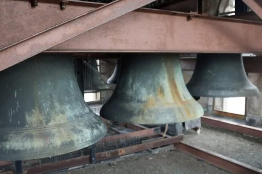 Bells of the Carillion